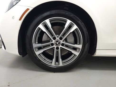 Certified 2022 Mercedes-Benz E 350 4MATIC Sedan image 35