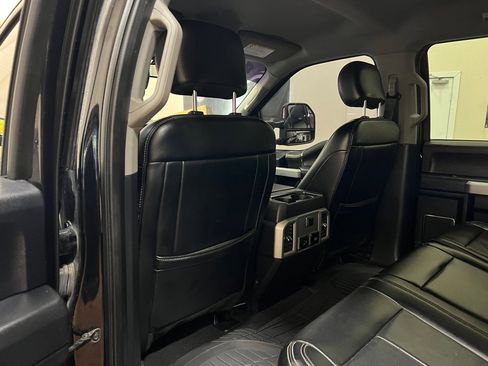 Used 2021 Ford F250 Lariat w/ Lariat Value Package image 33