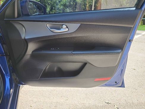 Used 2021 Kia Forte LXS FWD image 28