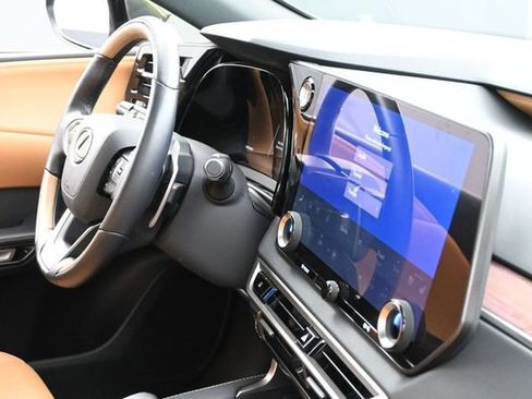 Certified 2026 Lexus RX 350 Premium w/ Accessory Package (Z1) FWD image 27