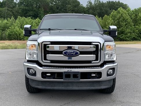Used 2014 Ford F250 Lariat w/ Lariat Ultimate Package AWD/4WD image 2