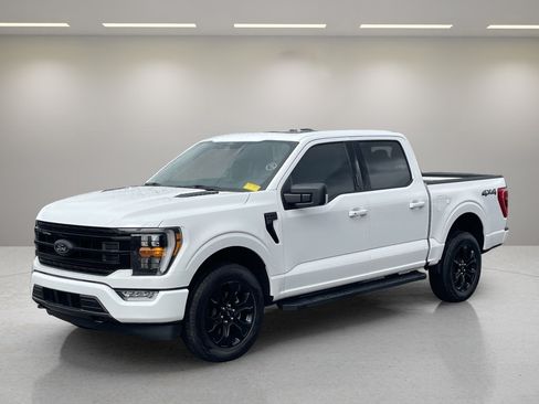 Used 2022 Ford F150 XLT w/ Equipment Group 302A High AWD/4WD image 3
