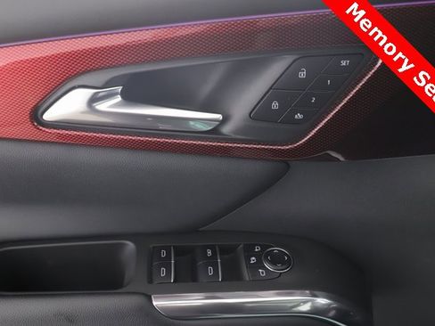 Used 2025 Chevrolet Traverse RS image 20