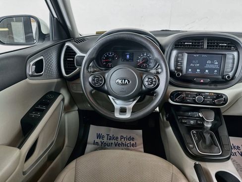 Used 2020 Kia Soul LX FWD image 20