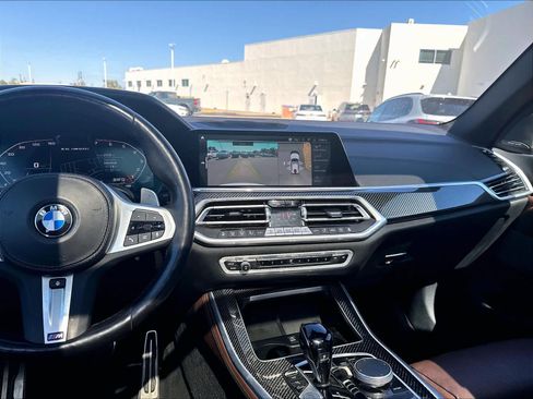 Used 2022 BMW X5 M50i AWD/4WD image 12