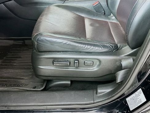 Used 2017 Honda Ridgeline Black Edition image 9