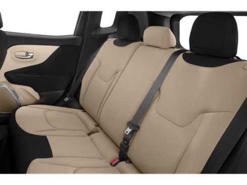 Used 2018 Jeep Renegade Latitude image 17