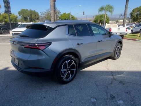 New 2026 Chevrolet Equinox EV LT AWD/4WD image 8