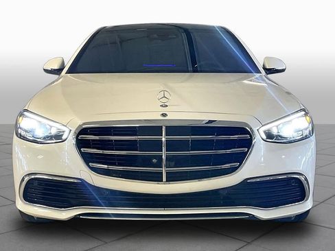 Used 2022 Mercedes-Benz S 580 4MATIC Sedan image 3