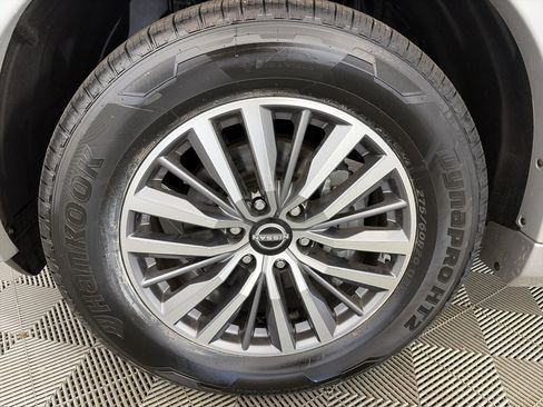 Certified 2024 Nissan Armada SL AWD/4WD image 14
