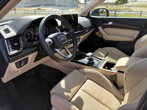 Used 2023 Audi Q5 2.0T Premium Plus w/ Premium Plus Package AWD/4WD image 10
