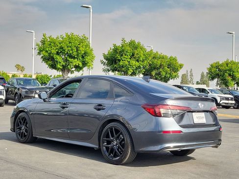 Used 2025 Honda Civic Sport image 2