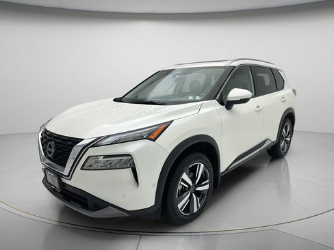 Used 2023 Nissan Rogue SL w/ SL Premium Package AWD/4WD image 3