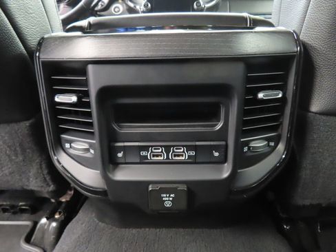 Used 2022 RAM 2500 Limited w/ Night Edition AWD/4WD image 14