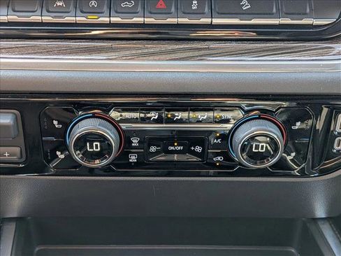 Used 2023 Chevrolet Silverado 1500 LT Trail Boss w/ Convenience Package II image 14