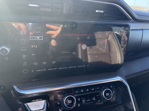 Used 2024 GMC Sierra 2500 Denali w/ Denali Reserve Package image 18