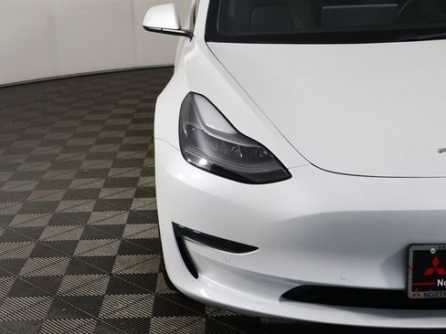 Used 2022 Tesla Model 3 Standard Range image 13