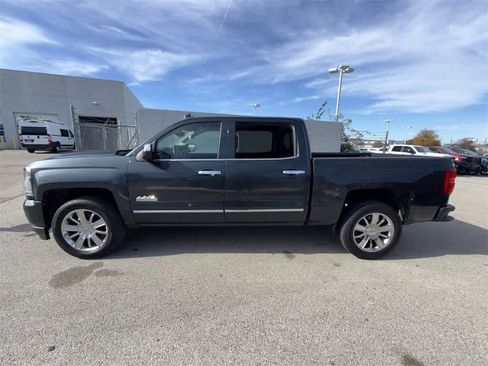 Used 2017 Chevrolet Silverado 1500 High Country image 3
