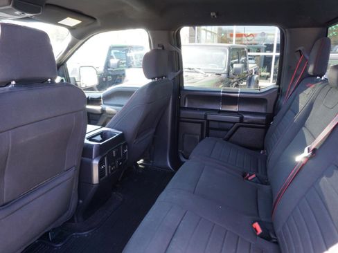Used 2019 Ford F150 XLT w/ Equipment Group 302A Luxury AWD/4WD image 9