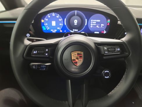 New 2026 Porsche Macan Electric RWD image 16