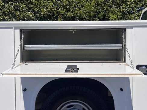 Used 2016 Ford F250 XL w/ Power Equipment Group RWD image 15