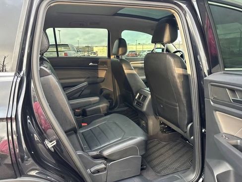 Used 2021 Volkswagen Atlas SEL Premium image 10