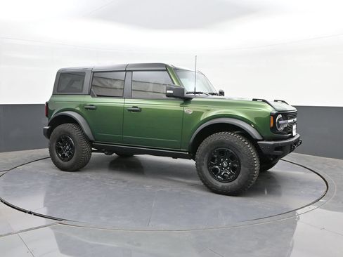Used 2024 Ford Bronco Wildtrak AWD/4WD image 17
