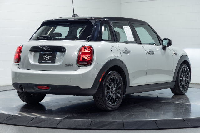 Used 2019 MINI Cooper 4-Door Hardtop w/ Storage Package FWD image 10