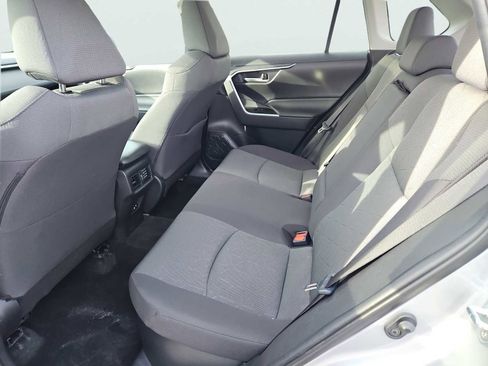Used 2021 Toyota RAV4 XLE w/ Convenience Package image 33