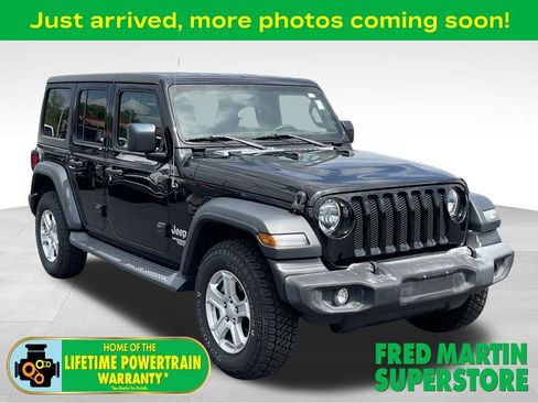 Used 2018 Jeep Wrangler Unlimited Sport S AWD/4WD image 1