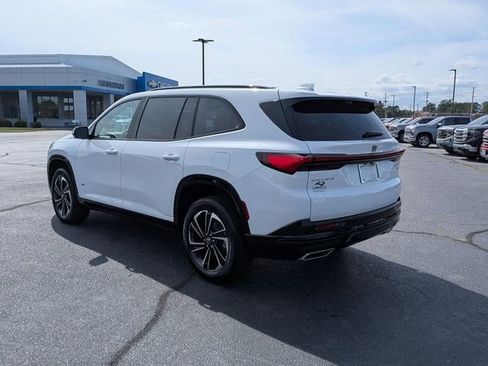 New 2026 Buick Enclave Sport Touring FWD image 5