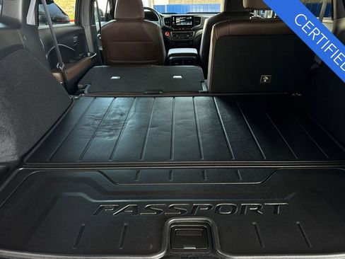 Certified 2025 Honda Passport EX-L image 17