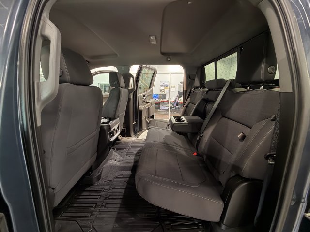 Used 2020 GMC Sierra 1500 Elevation w/ Elevation Value Package AWD/4WD image 12