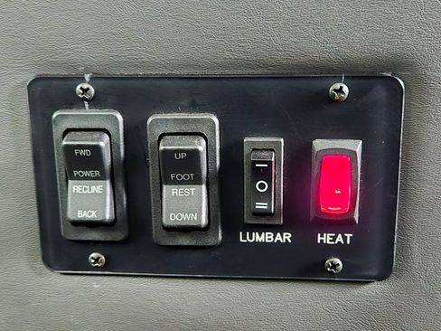 Used 2021 Mercedes-Benz Sprinter 2500 image 16