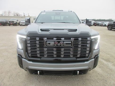 New 2026 GMC Sierra 3500 Denali Ultimate image 12