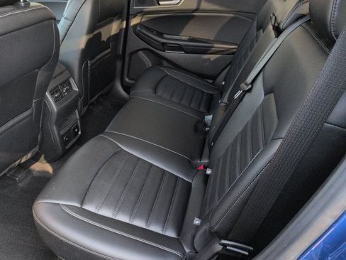 Certified 2023 Ford Edge SEL w/ Convenience Package AWD/4WD image 10