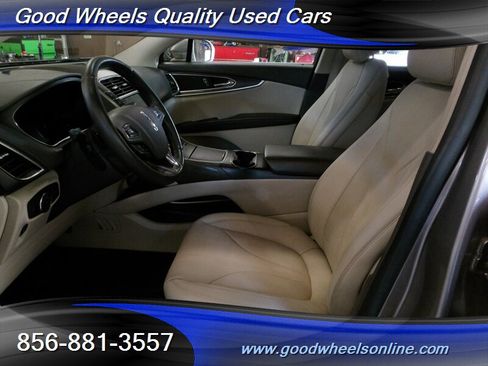 Used 2018 Lincoln MKX Reserve w/ Lincoln MKX Climate Package AWD/4WD image 12