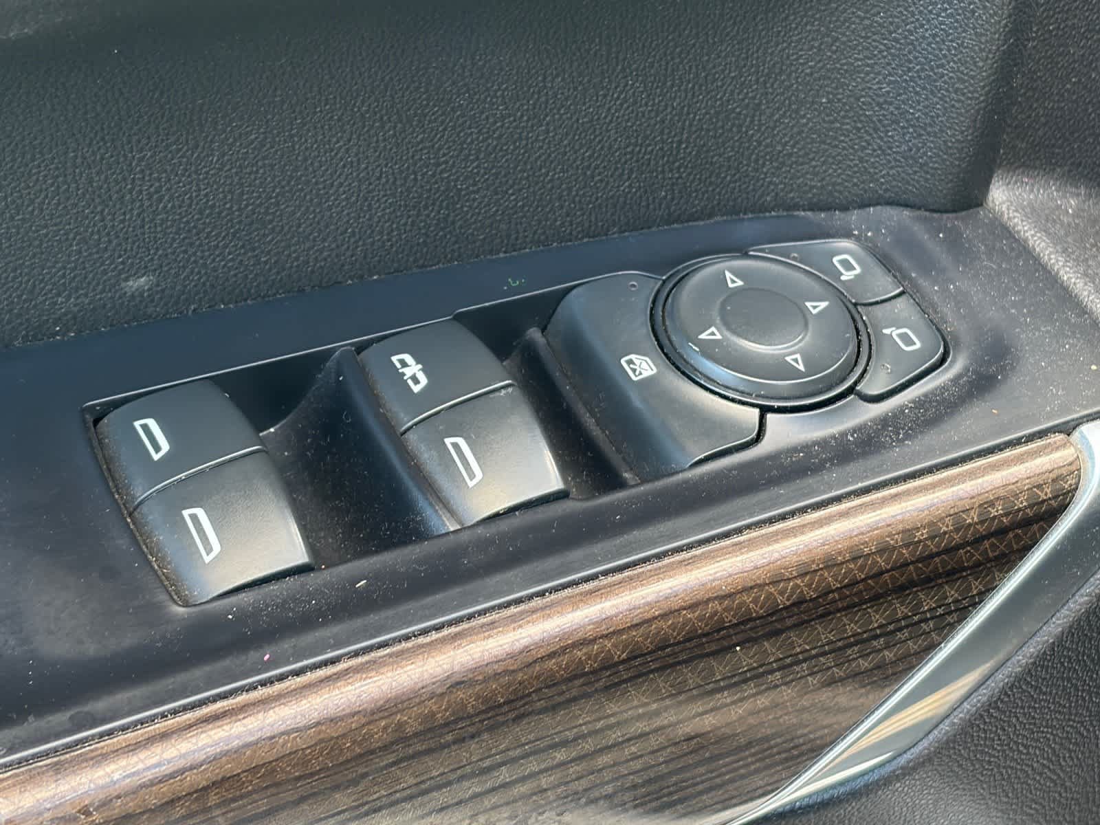 Used 2020 Chevrolet Silverado 1500 RST RWD image 6