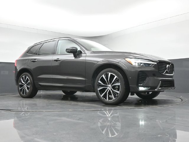 Used 2024 Volvo XC60 B5 Plus w/ Protection Package Premier AWD/4WD image 10
