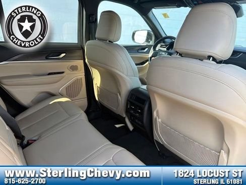 Used 2024 Jeep Grand Cherokee Limited 4xe AWD/4WD image 15