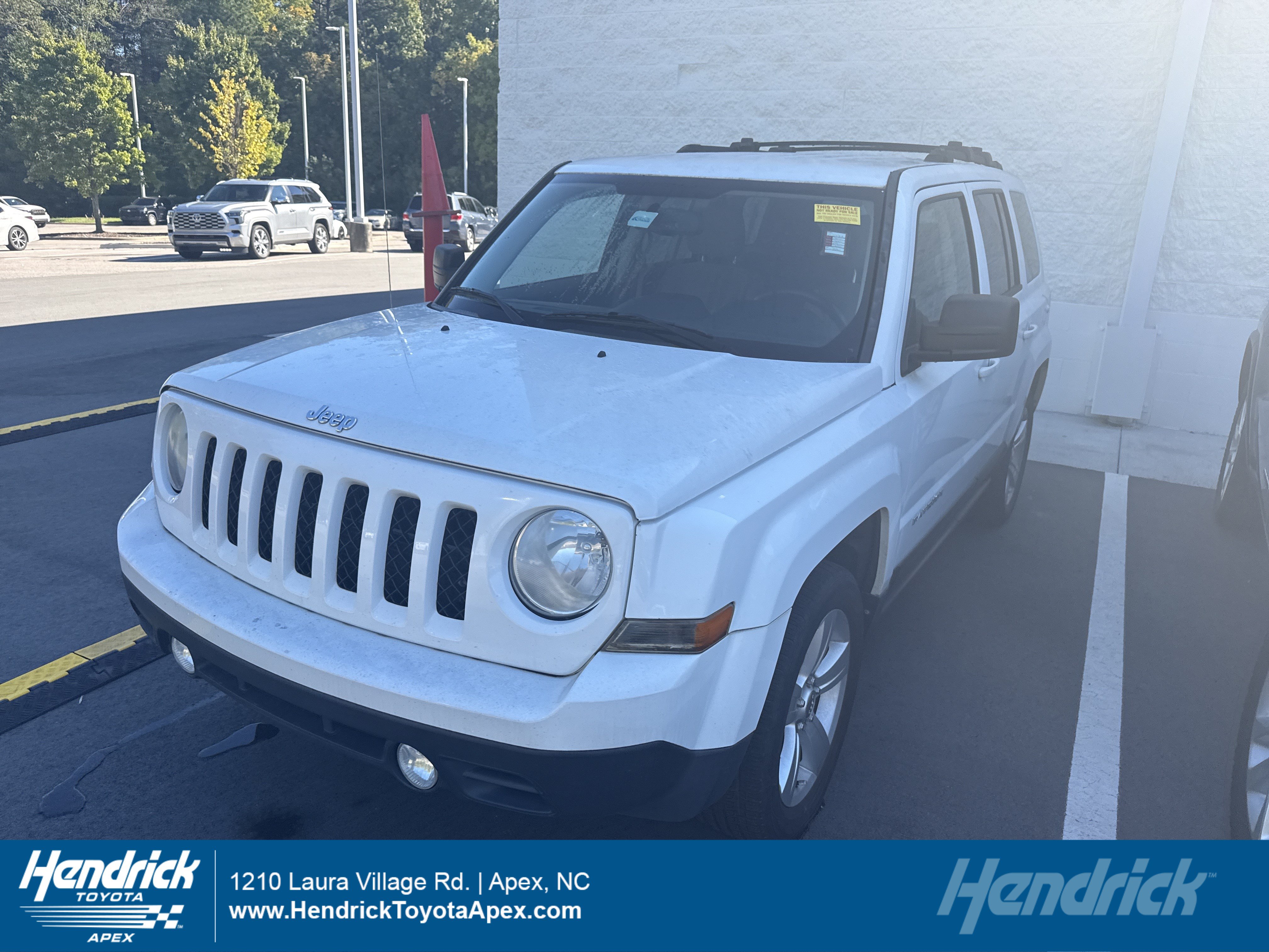 Used 2014 Jeep Patriot Latitude FWD image 1