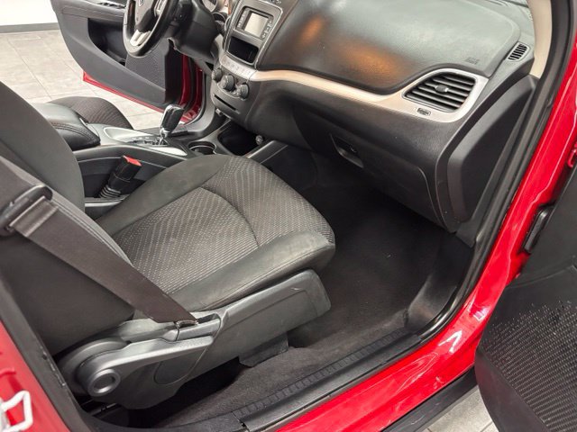 Used 2018 Dodge Journey SE w/ Connectivity Group FWD image 33