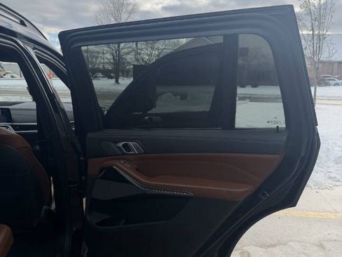 Used 2019 BMW X7 xDrive50i w/ M Sport Package image 34