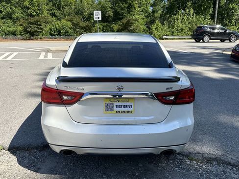 Used 2016 Nissan Maxima SR FWD image 6