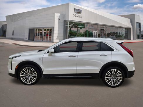 Used 2024 Cadillac XT4 Premium Luxury FWD image 5