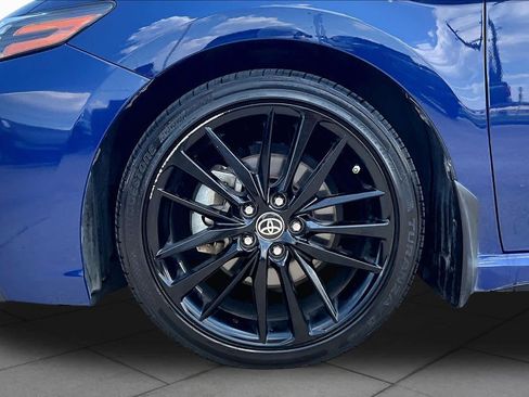Used 2023 Toyota Camry XSE FWD image 11