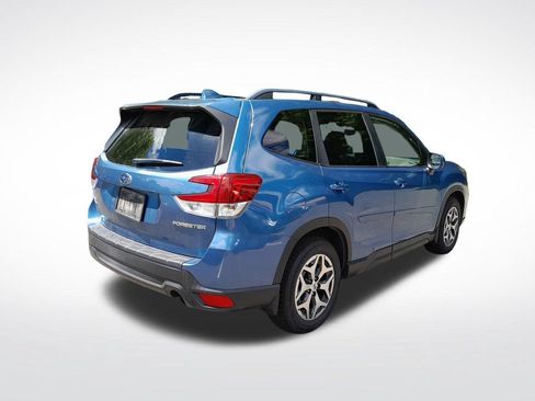 Used 2019 Subaru Forester Premium AWD/4WD image 8