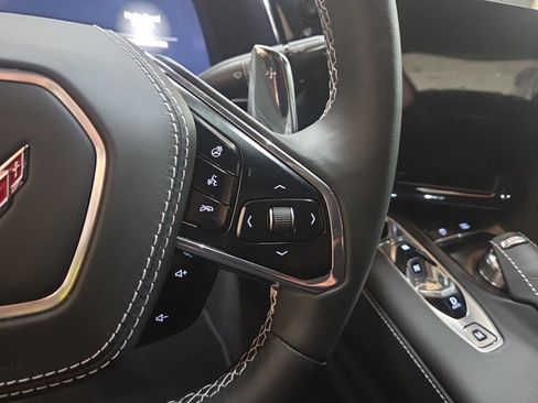 Used 2025 Chevrolet Corvette Stingray w/ Z51 Performance Package image 24