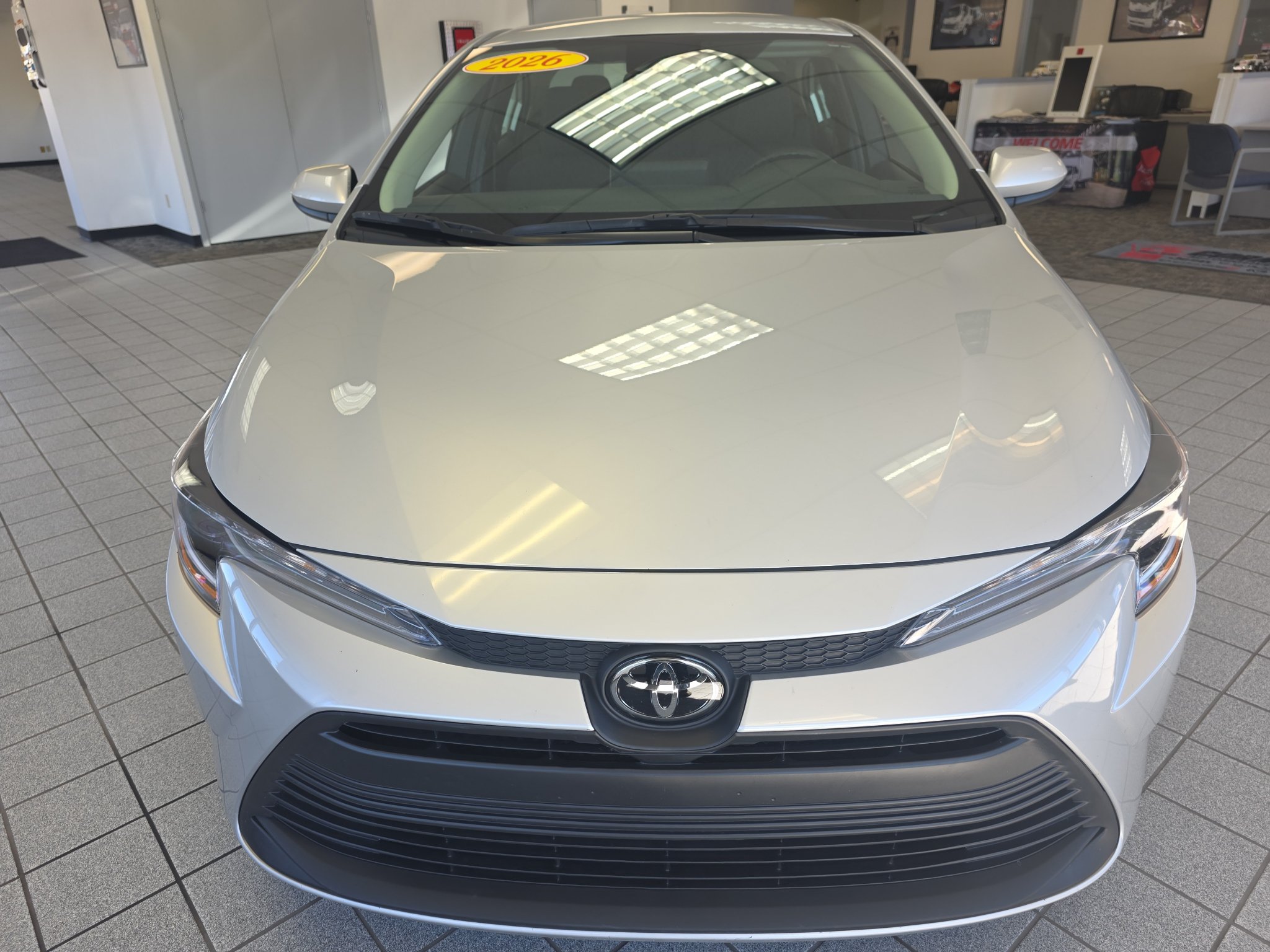 Used 2026 Toyota Corolla LE FWD image 2