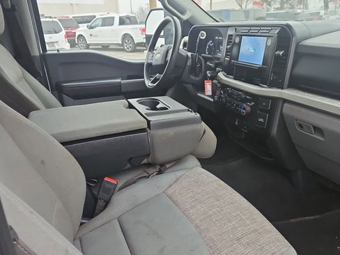 Used 2024 Ford F250 XLT image 13